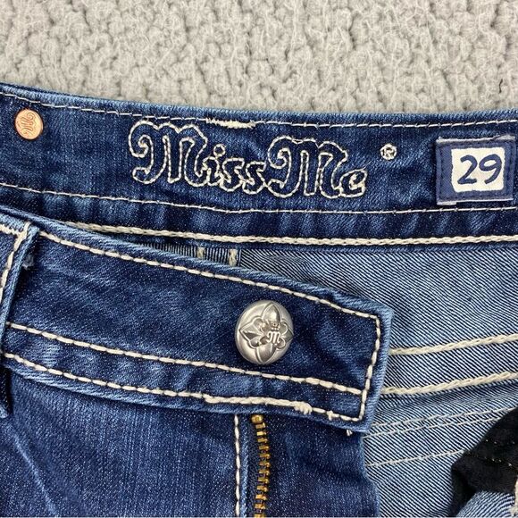 Miss Me Women's Cuffed Capri Thick Stitch Embellished Stretch Jeans  | Size: 29 - Picture 12 of 15